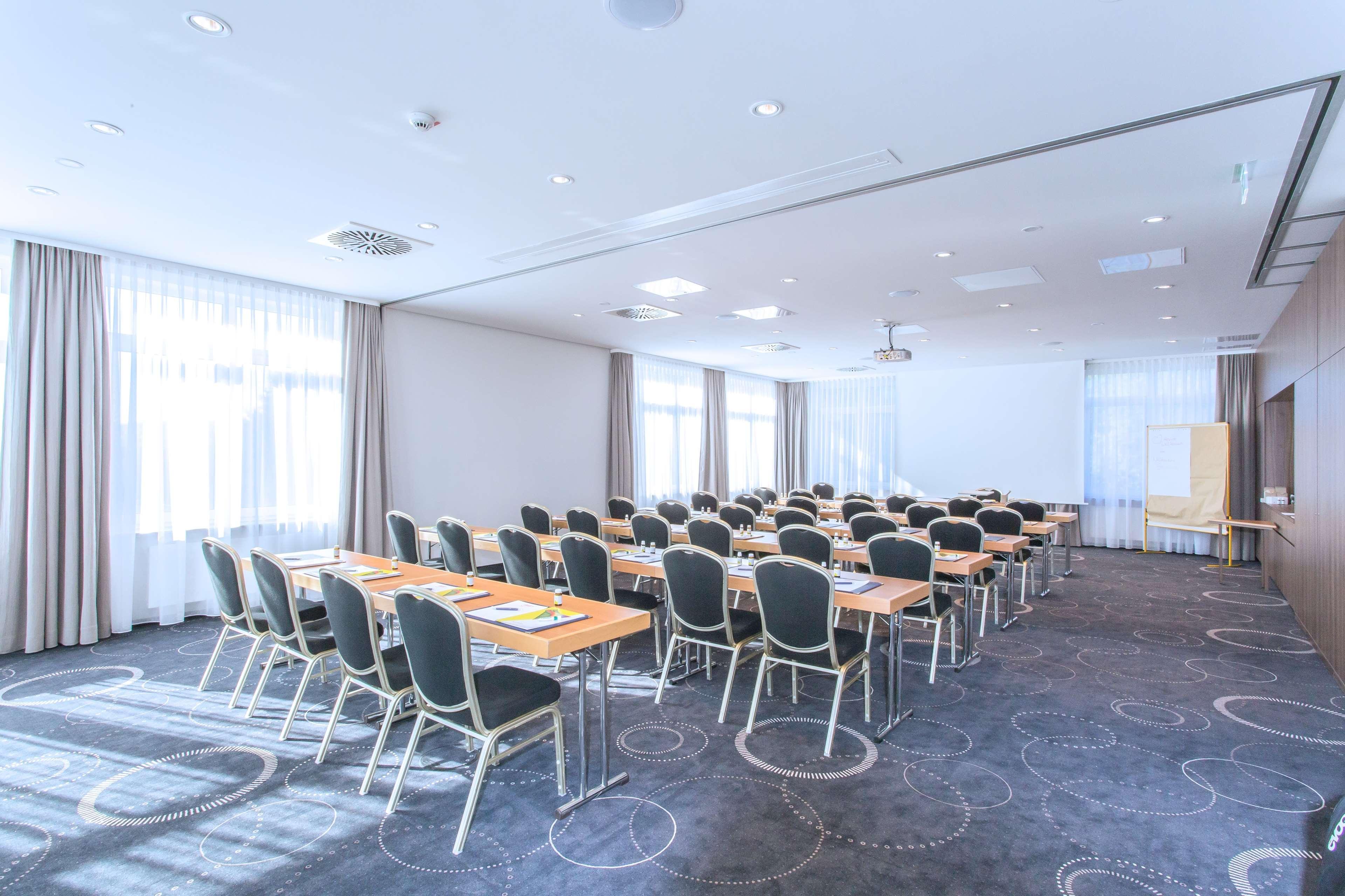 Western Queens Pforzheim-niefern Hotel 4*