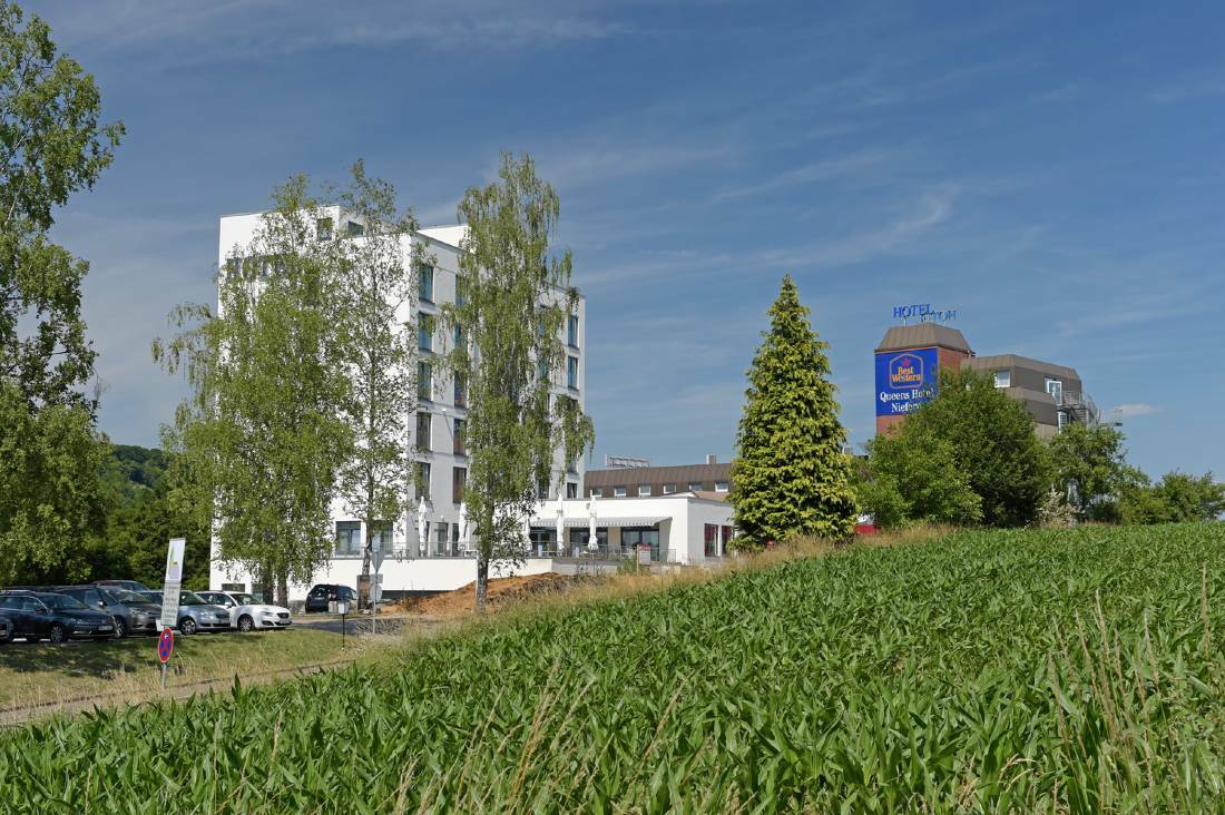 Western Queens Pforzheim-niefern